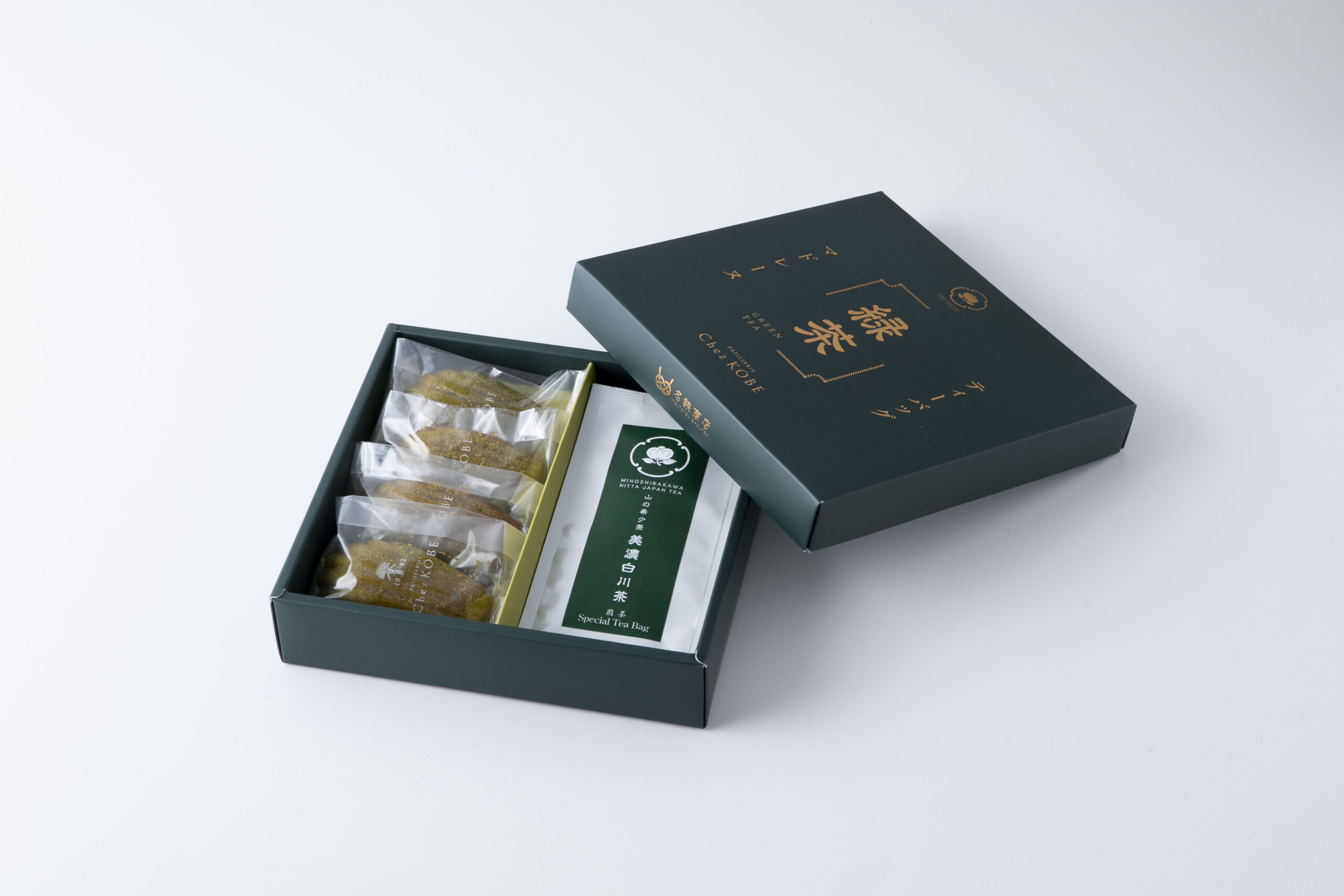 白川茶の緑茶マドレーヌとティーバッグ
